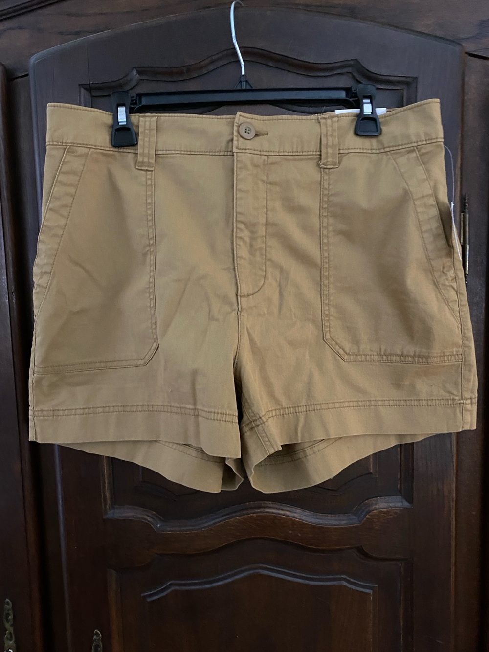 Old Navy OG chino shorts NWT L khaki color